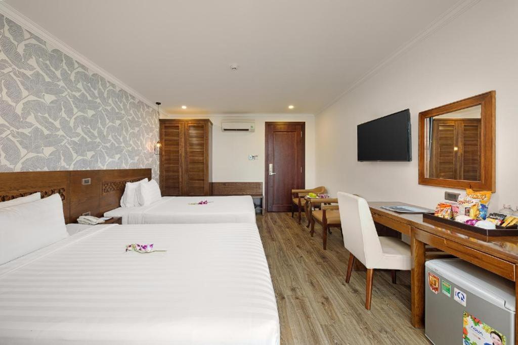 Grand Sea View Hotel & Spa Дананг Экстерьер фото