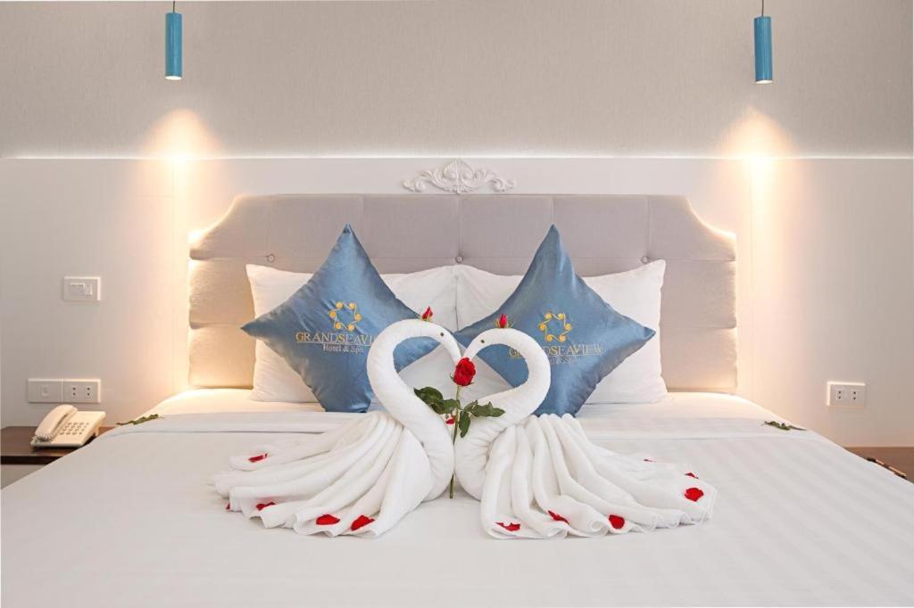 Grand Sea View Hotel & Spa Дананг Экстерьер фото