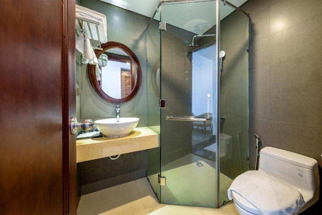 Grand Sea View Hotel & Spa Дананг Экстерьер фото